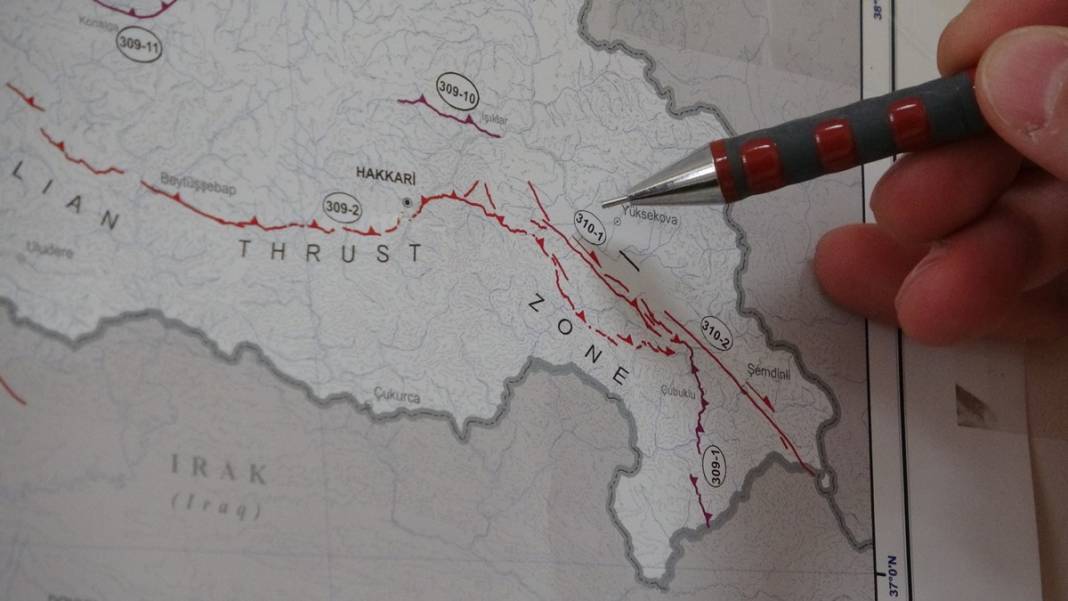 O bölgede sismik gerilim tespit edildi! Üç levhanın kesiştiği noktada deprem riski çok yüksek 8